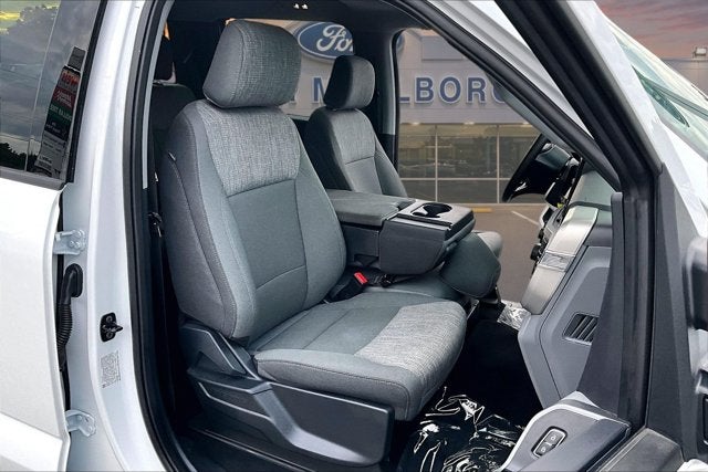 2026 Ford Super Duty F-350 DRW XLT