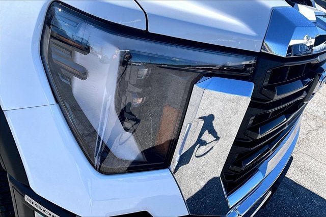 2024 GMC Sierra 3500HD Pro