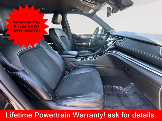 2023 Jeep Grand Cherokee L Altitude 4x4