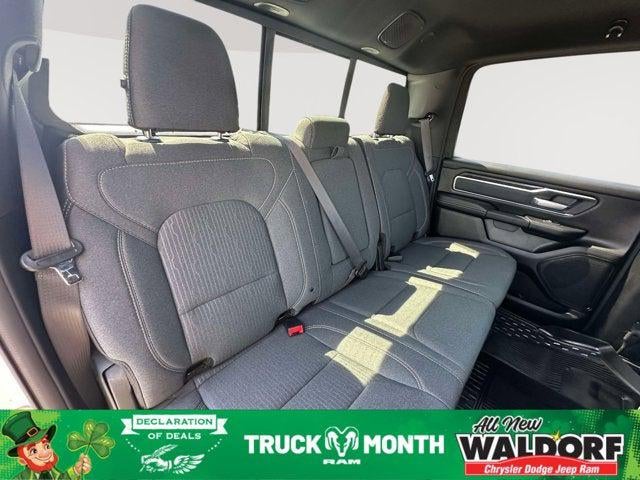 2022 RAM 1500 Big Horn Crew Cab 4x4 5'7' Box