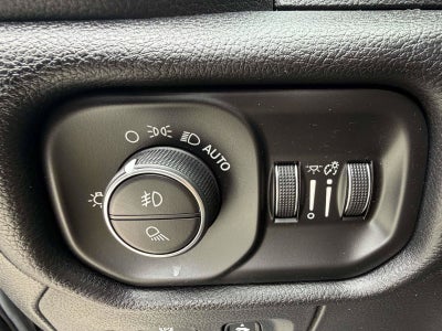 2019 RAM 1500 Big Horn/Lone Star Crew Cab 4x4 5'7' Box
