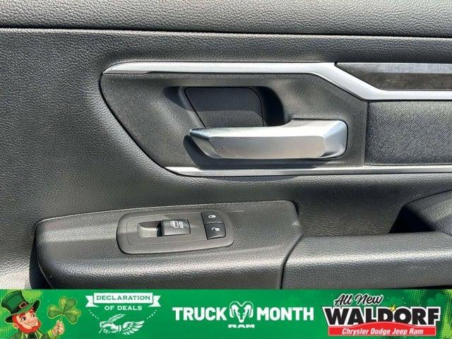 2022 RAM 1500 Big Horn Crew Cab 4x4 5'7' Box