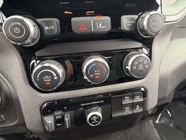 2025 RAM 1500 Warlock Crew Cab 4x4 5'7' Box