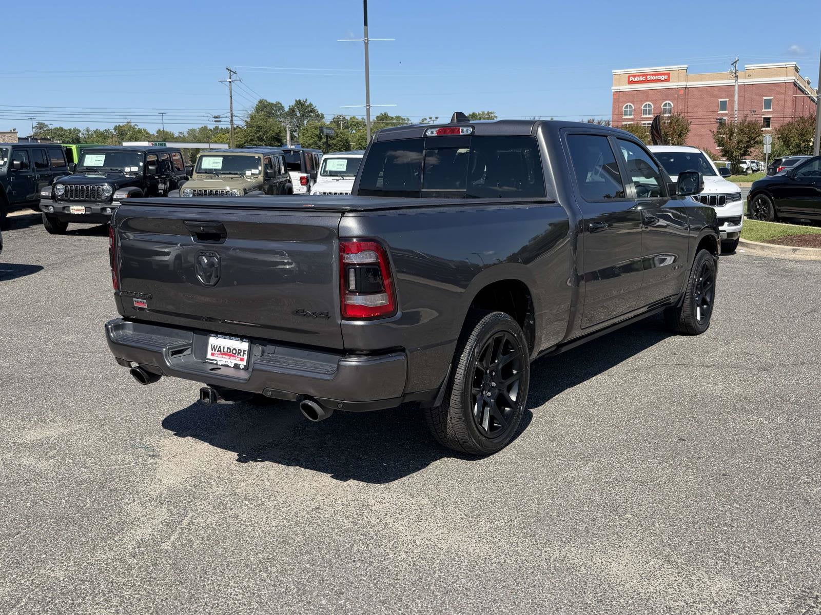 2023 RAM 1500 Laramie Crew Cab 4x4 6'4' Box