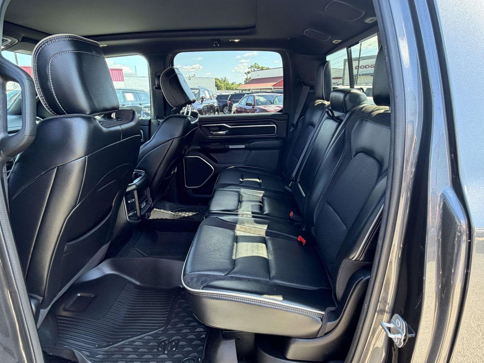 2023 RAM 1500 Laramie Crew Cab 4x4 6'4' Box