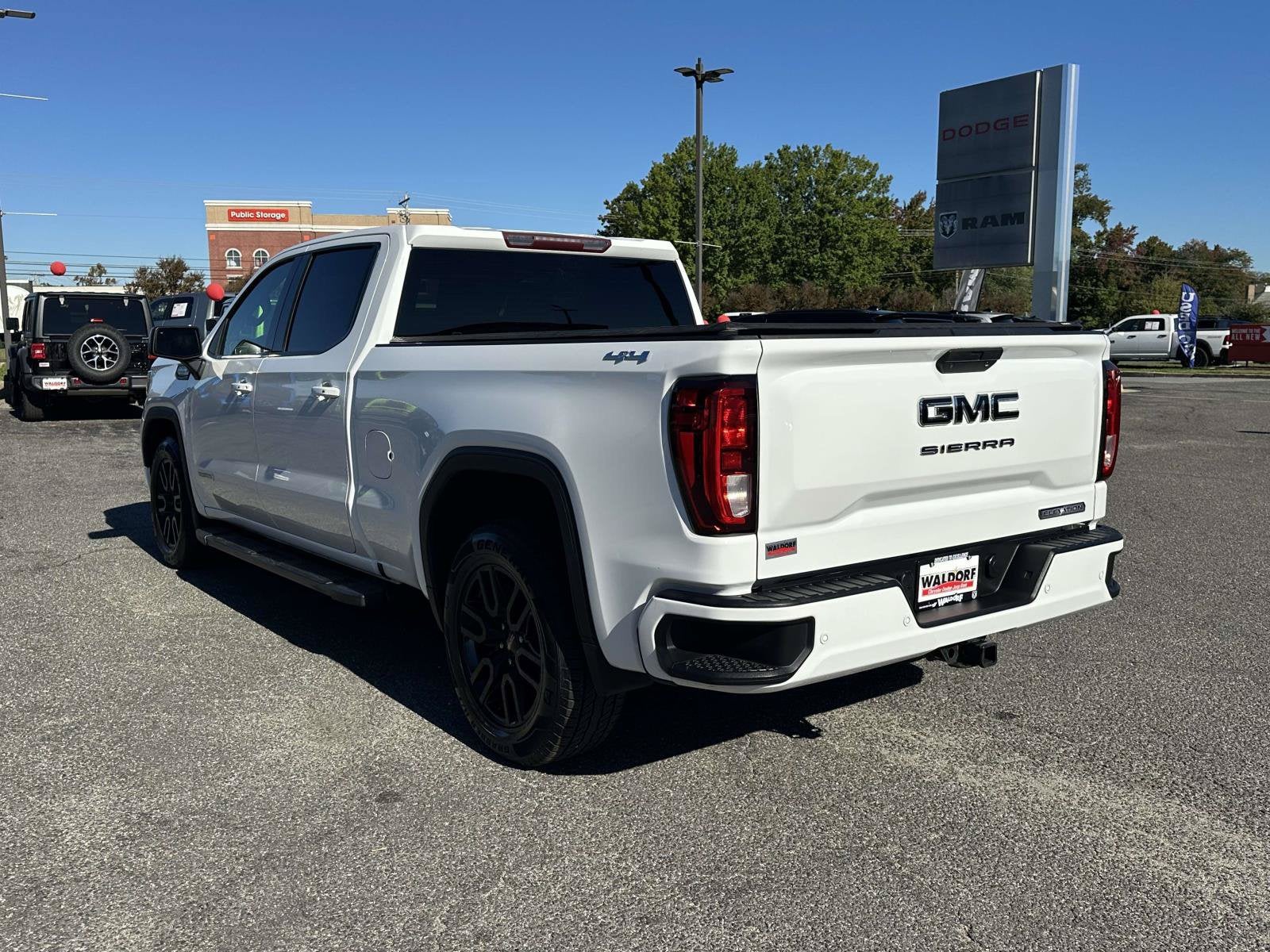 2021 GMC Sierra 1500 4WD Crew Cab Standard Box Elevation