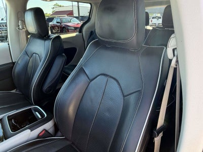 2023 Chrysler Pacifica Hybrid Limited
