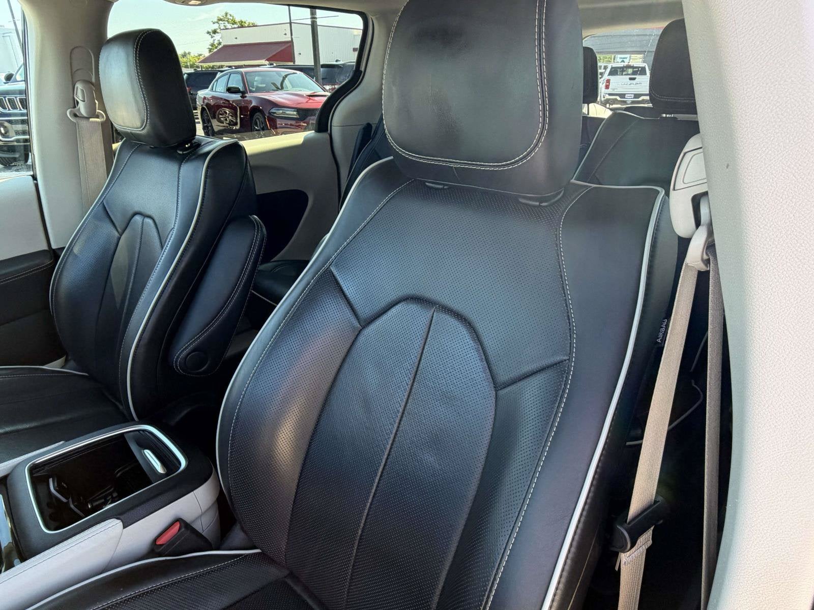 2023 Chrysler Pacifica Hybrid Limited