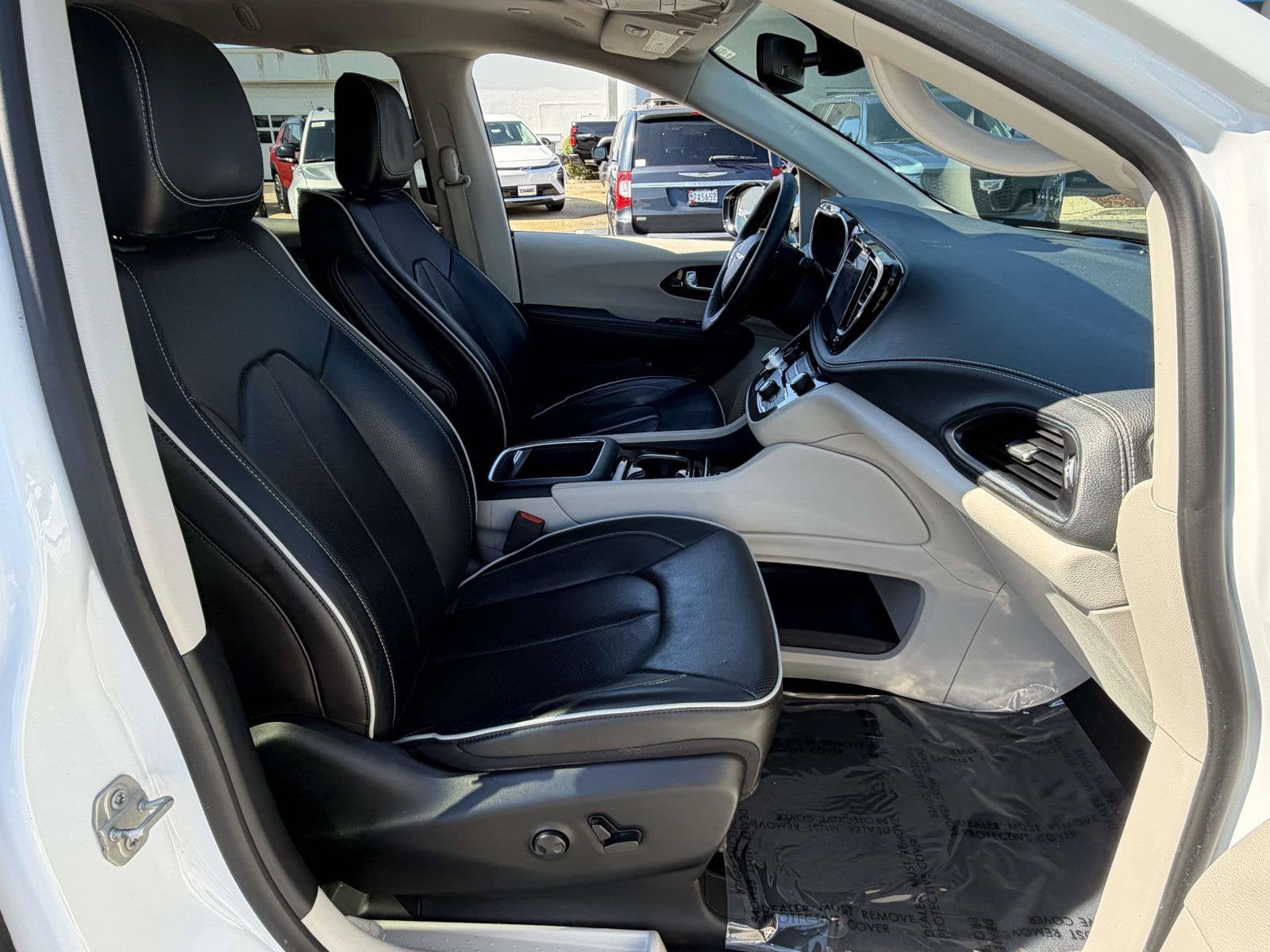 2023 Chrysler Pacifica Hybrid Limited