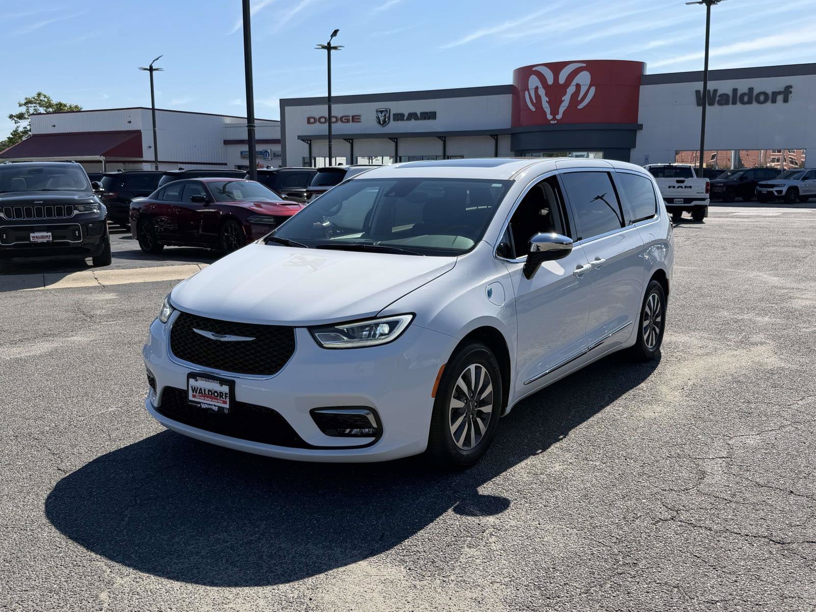 2023 Chrysler Pacifica Hybrid Limited