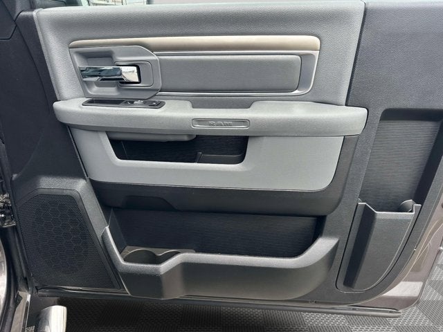 2017 RAM 1500 Tradesman Regular Cab 4x4 6'4' Box