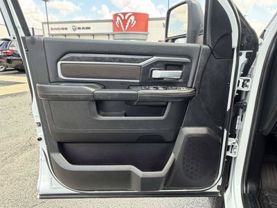 2024 RAM 2500 Big Horn Crew Cab 4x4 8' Box