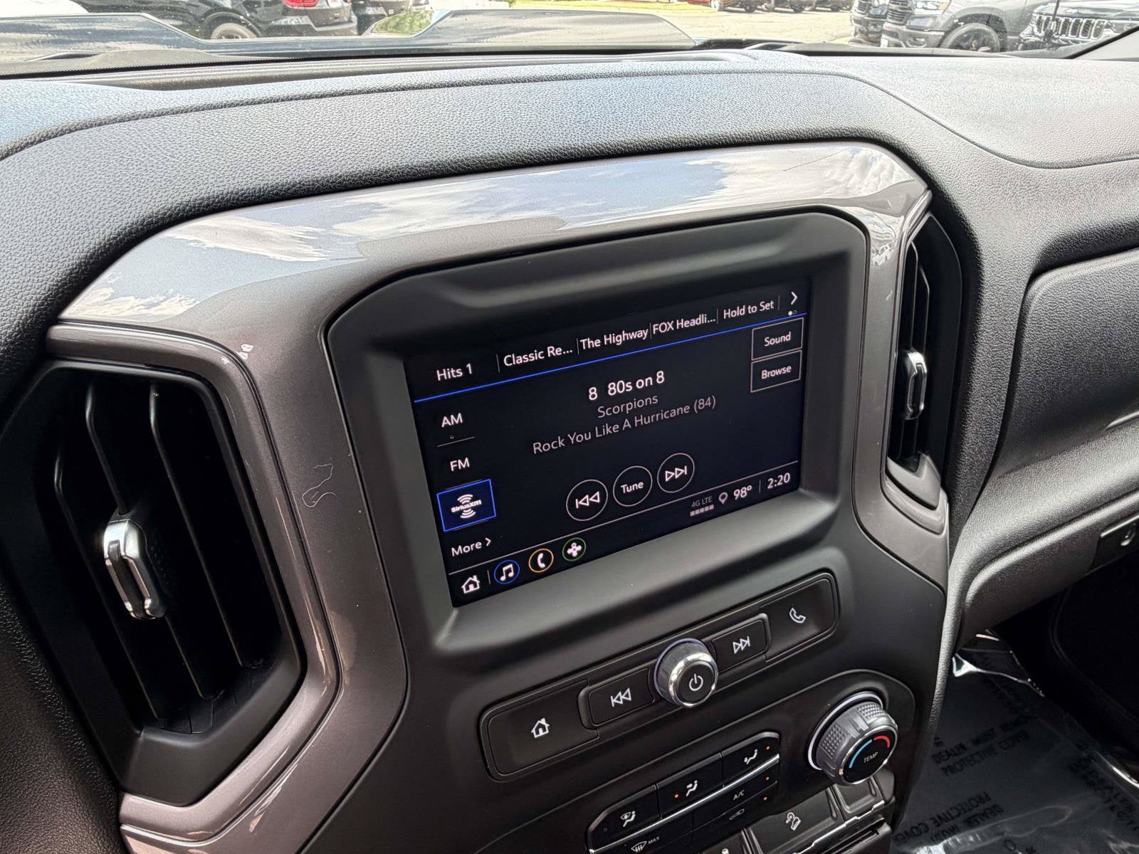 2024 Chevrolet Silverado 1500 4WD Crew Cab Short Bed Custom Trail Boss