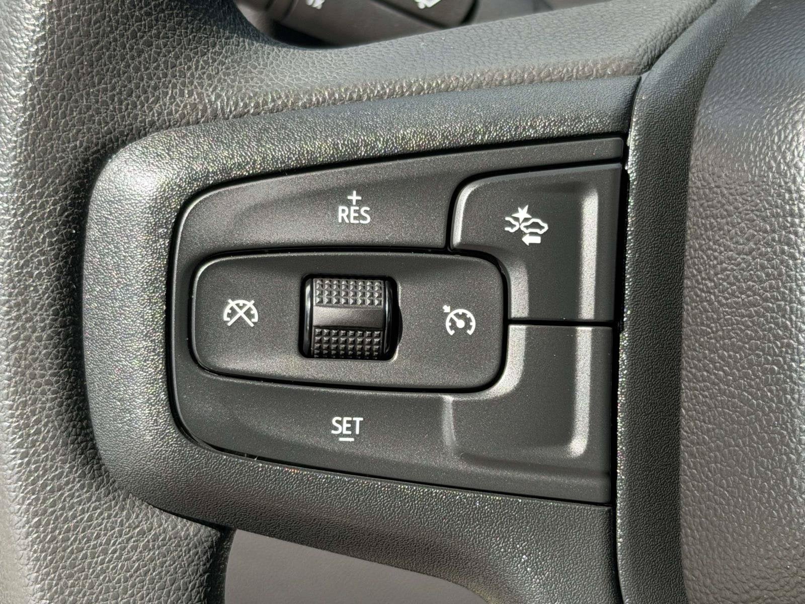 2024 Chevrolet Silverado 1500 4WD Crew Cab Short Bed Custom Trail Boss