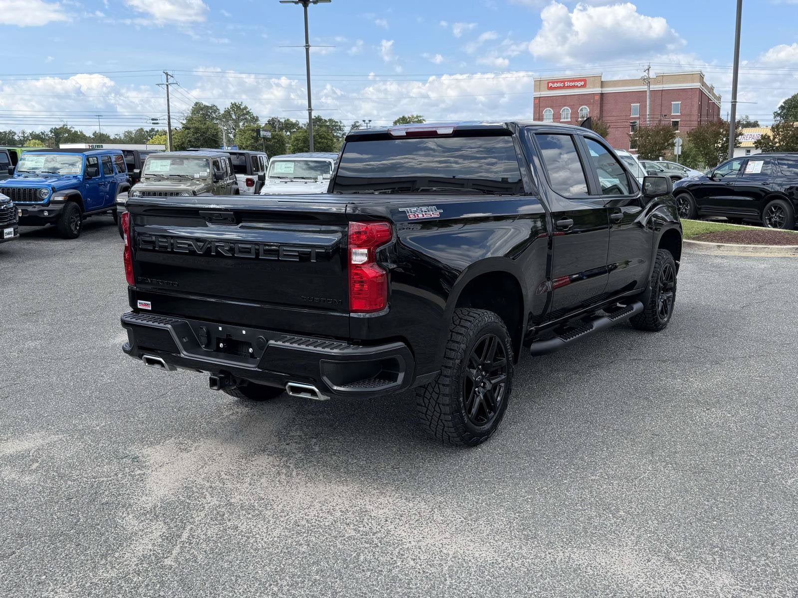 2024 Chevrolet Silverado 1500 4WD Crew Cab Short Bed Custom Trail Boss