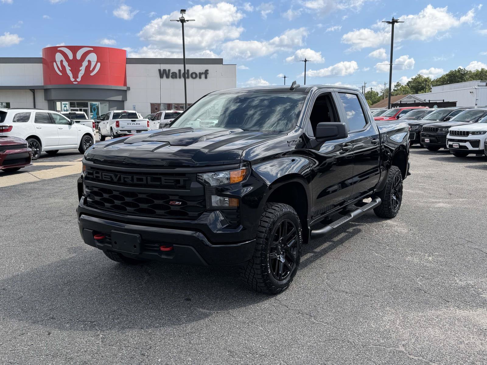 2024 Chevrolet Silverado 1500 4WD Crew Cab Short Bed Custom Trail Boss