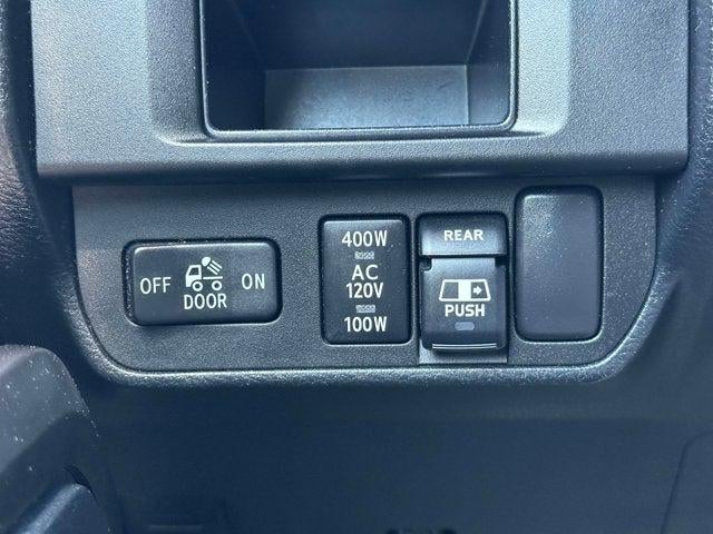 2017 Toyota Tacoma SR V6