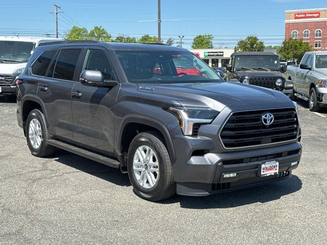 2024 Toyota Sequoia SR5