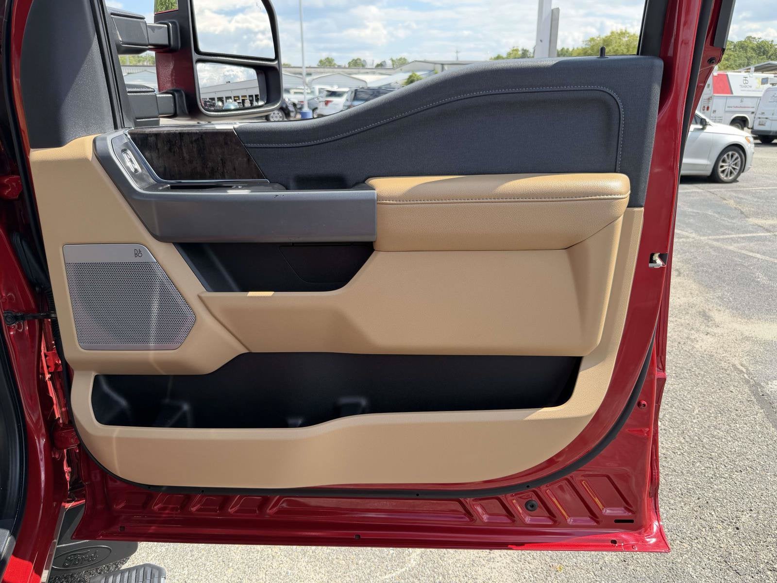 2023 Ford Super Duty F-250 SRW LARIAT