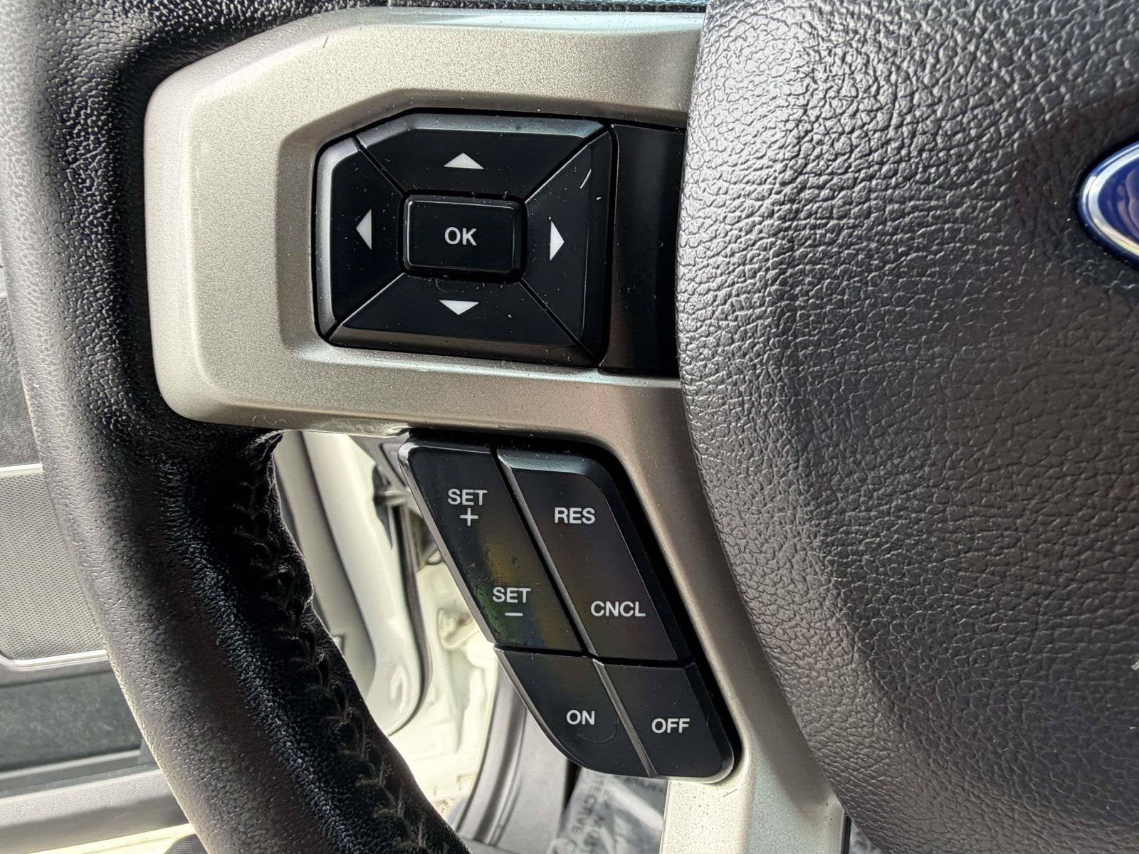 2020 Ford Super Duty F-350 SRW LARIAT