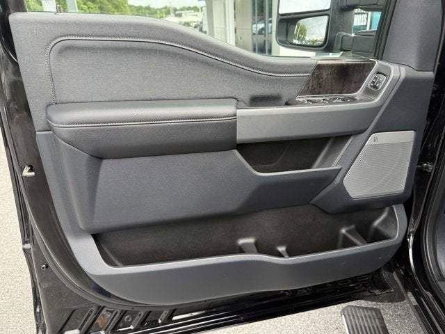 2023 Ford Super Duty F-350 DRW LARIAT