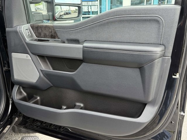 2023 Ford Super Duty F-350 DRW LARIAT