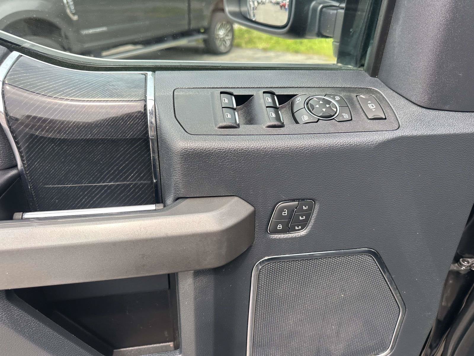 2022 Ford Super Duty F-450 DRW Platinum
