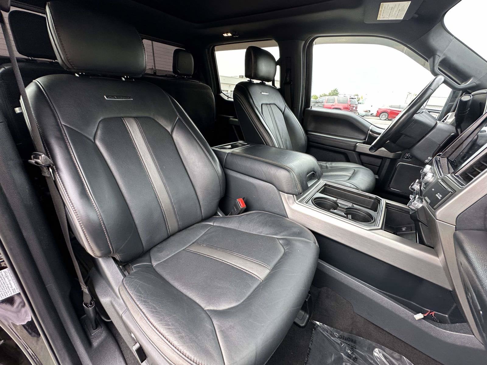 2022 Ford Super Duty F-450 DRW Platinum