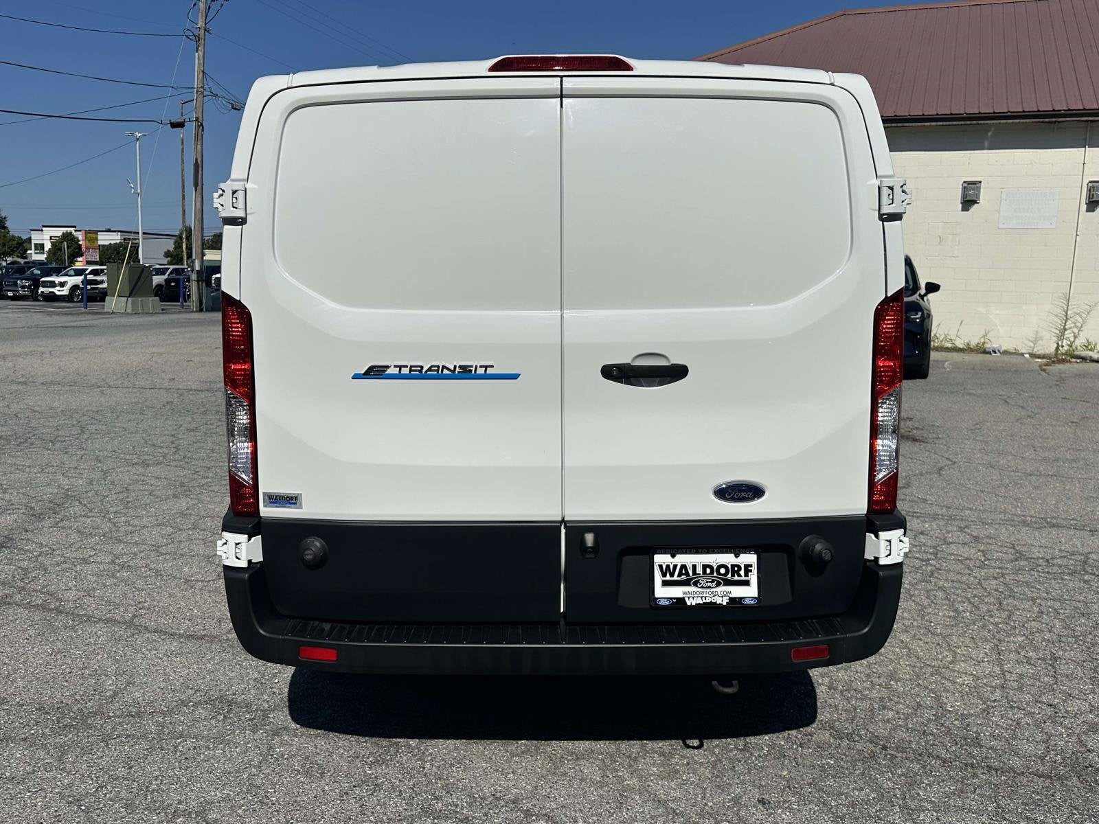 2023 Ford E-Transit Cargo Van T-3