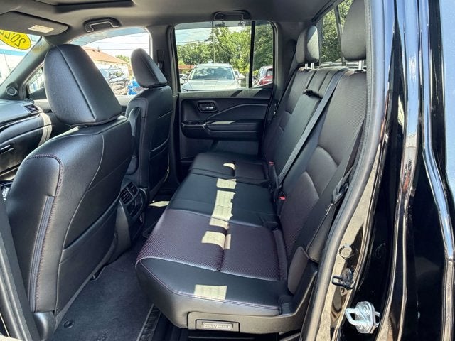 2022 Honda Ridgeline Black Edition