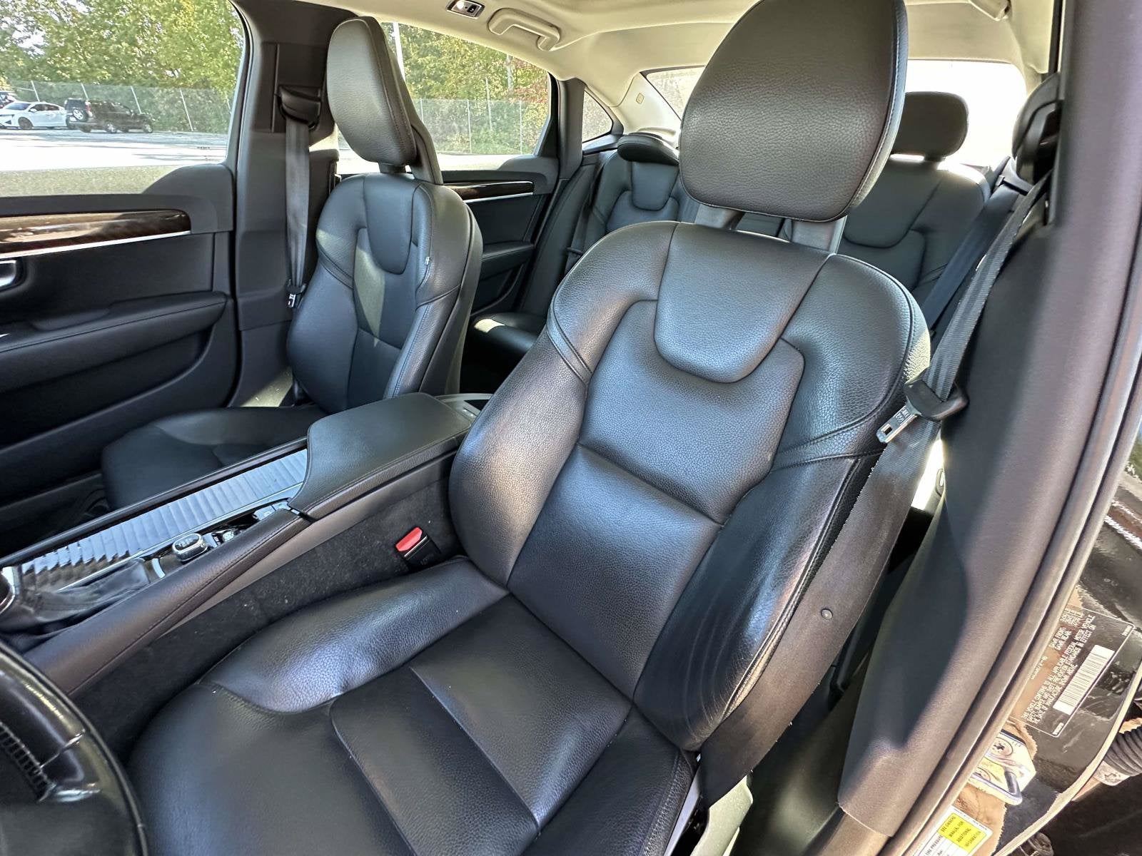 2019 Volvo S90 Momentum