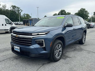 2025 Chevrolet Traverse FWD LT