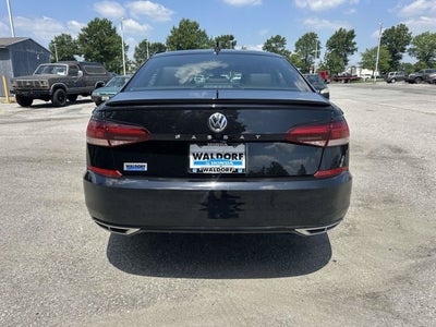 2021 Volkswagen Passat 2.0T R-Line