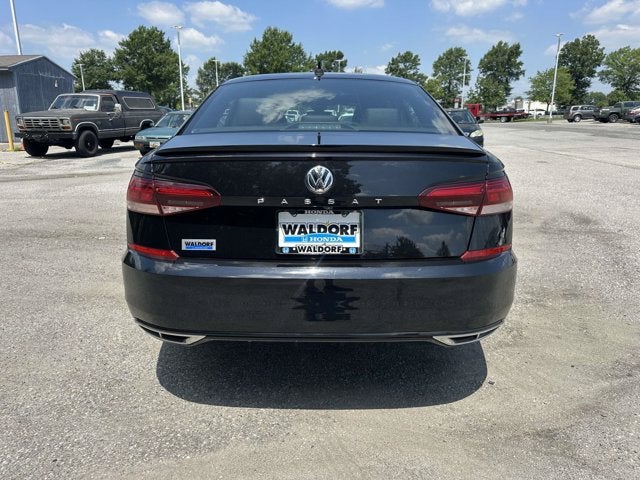 2021 Volkswagen Passat 2.0T R-Line
