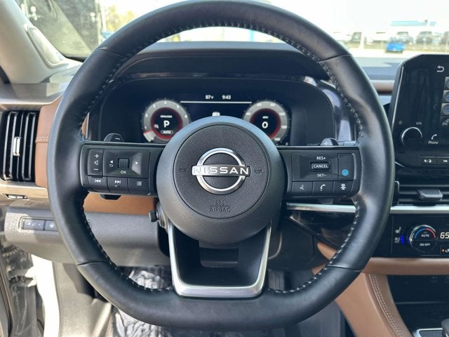 2023 Nissan Pathfinder Platinum