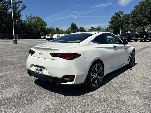 2022 INFINITI Q60 LUXE