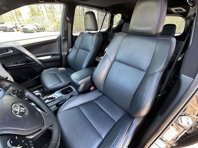 2018 Toyota RAV4 SE
