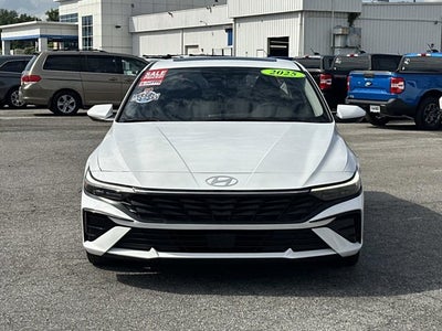 2025 Hyundai Elantra SEL Convenience