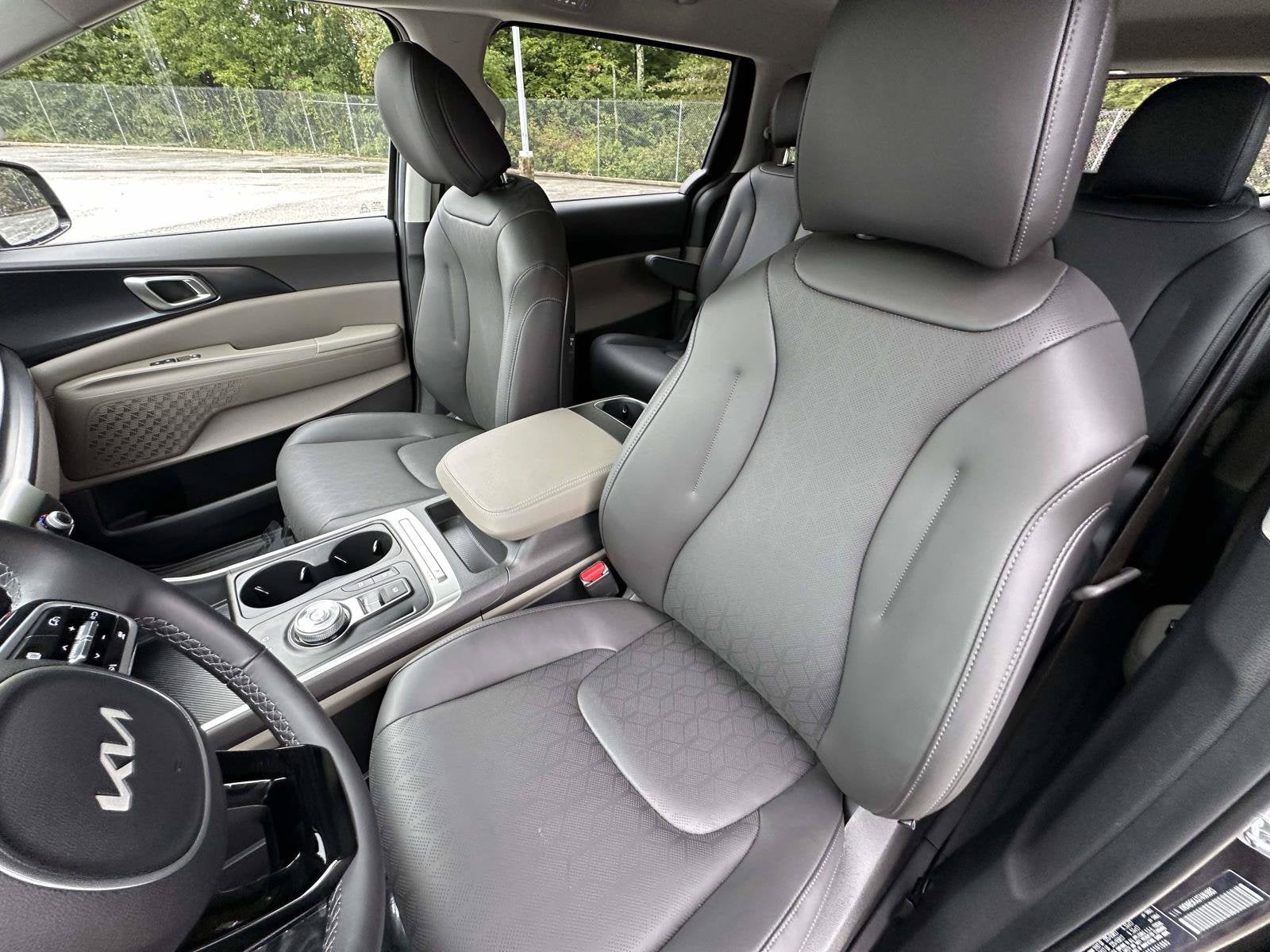 2026 Kia Carnival Hybrid LXS