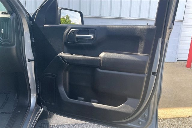 2023 Chevrolet Silverado Custom