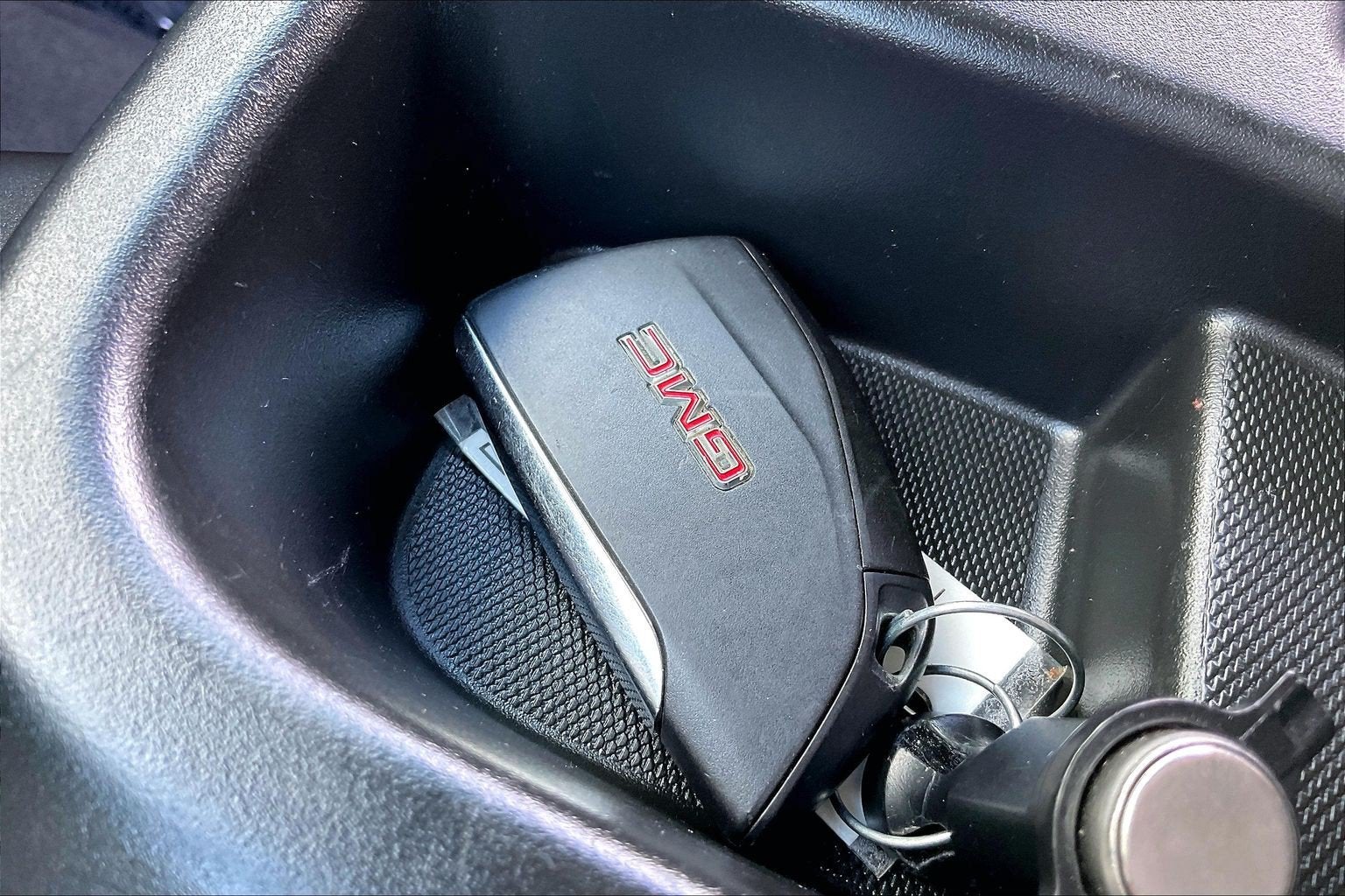 2025 GMC Sierra SLT