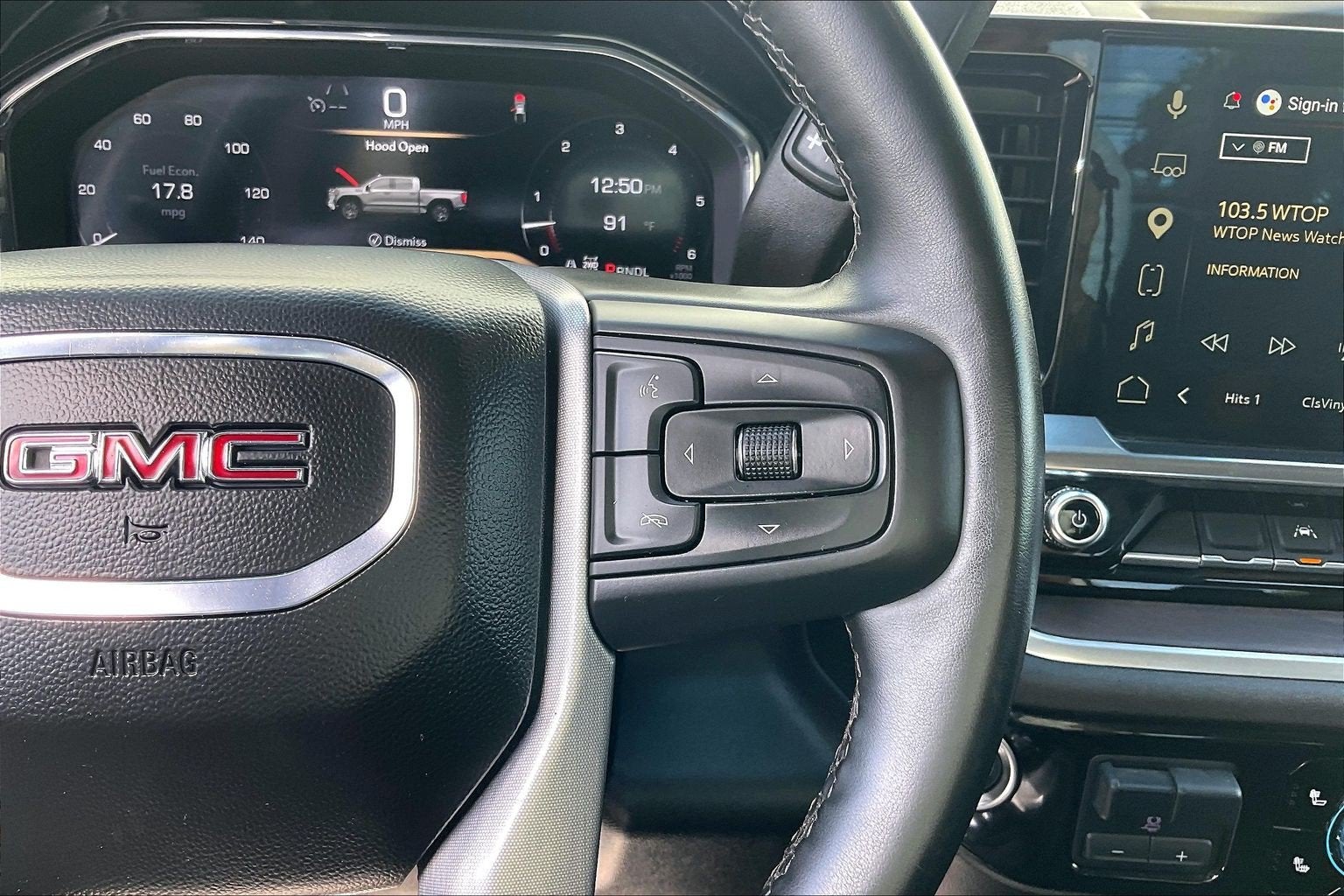 2025 GMC Sierra SLT