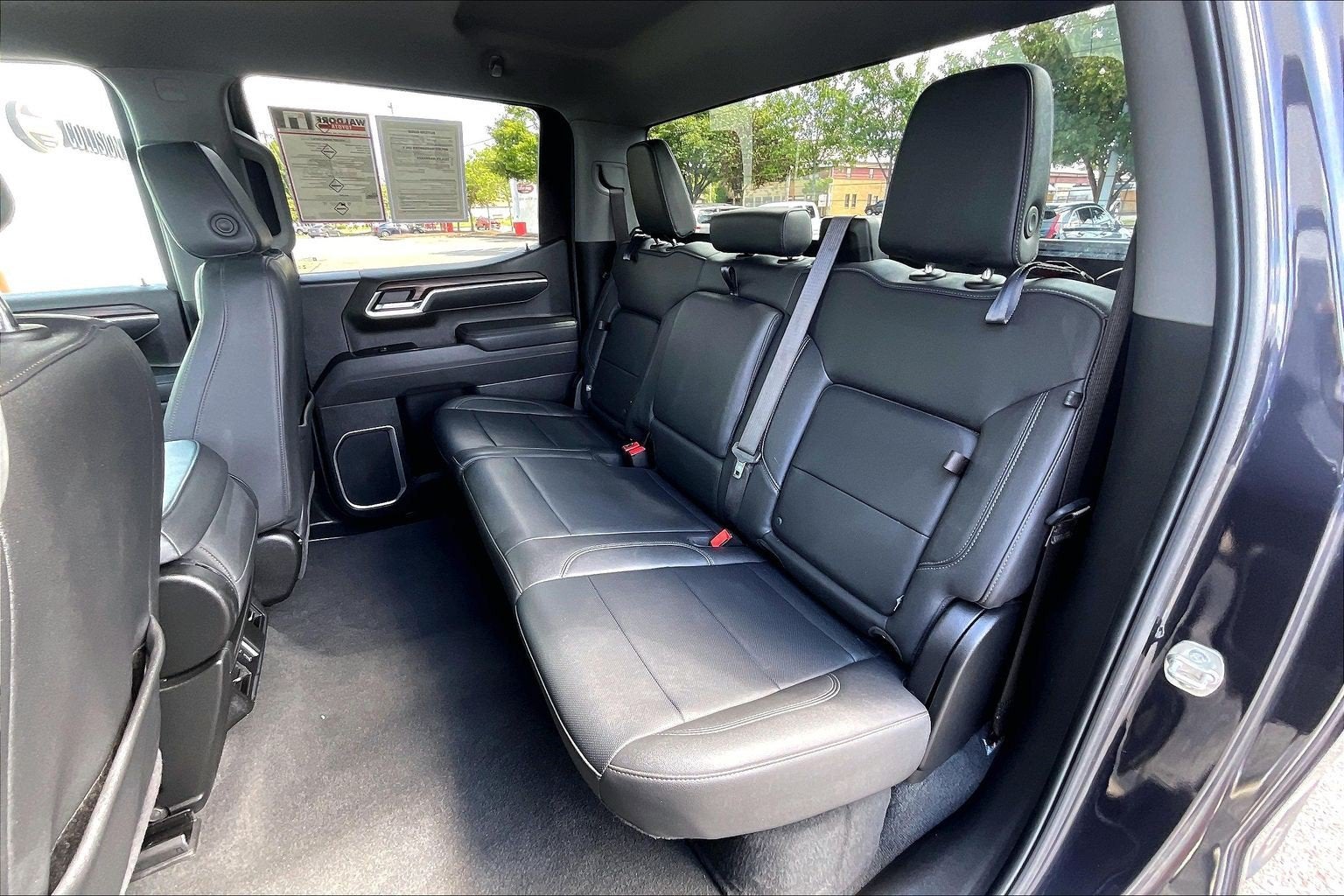 2025 GMC Sierra SLT