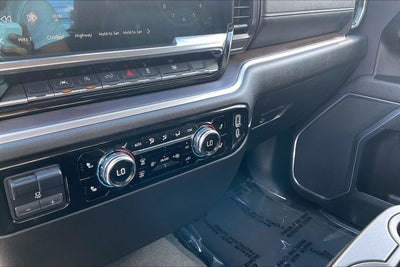 2025 GMC Sierra SLT