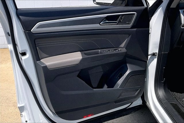 2023 Volkswagen Atlas 3.6L V6 SEL Premium R-Line
