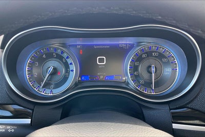 2023 Chrysler 300 Touring