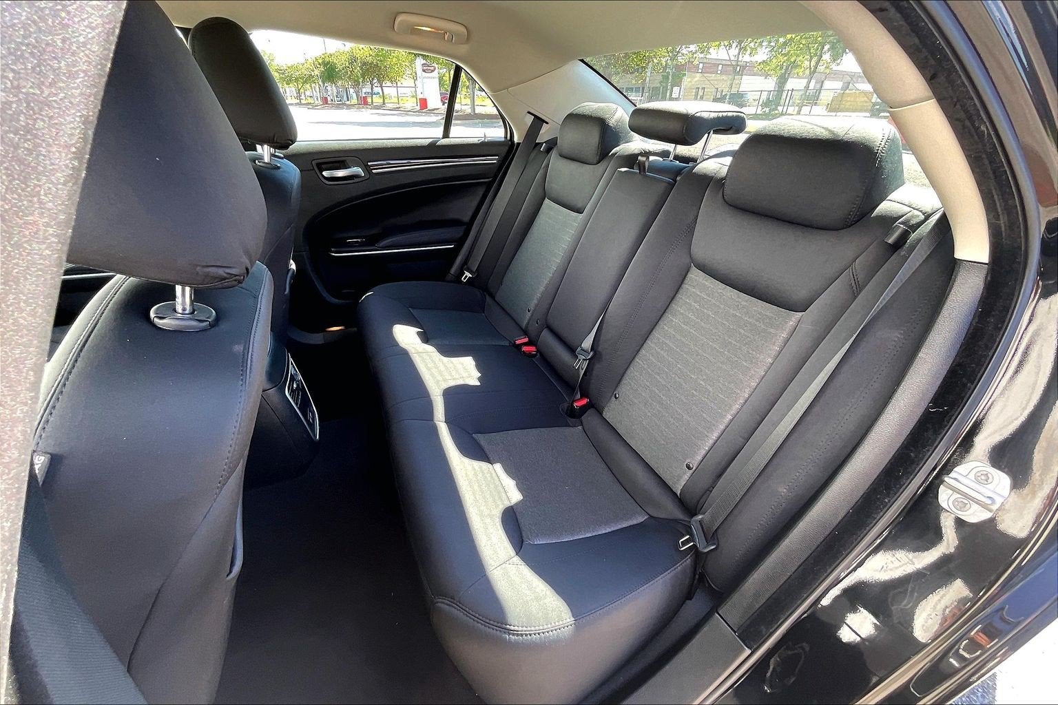 2023 Chrysler 300 Touring