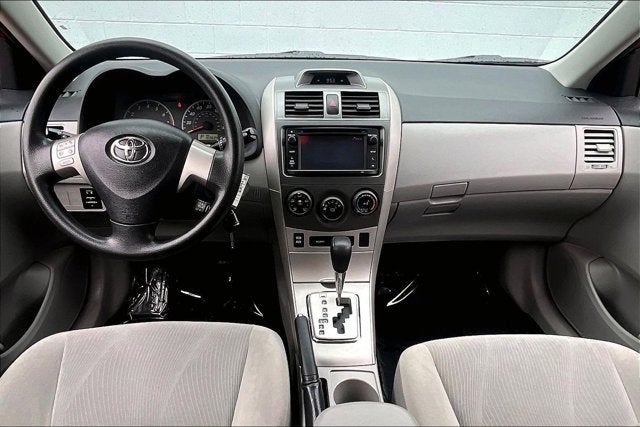 2013 Toyota COROLLA LE