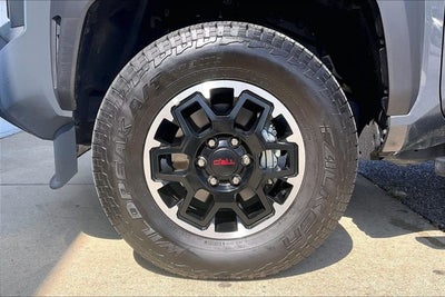 2025 Toyota Tacoma i-FORCE MAX TRD Off Road