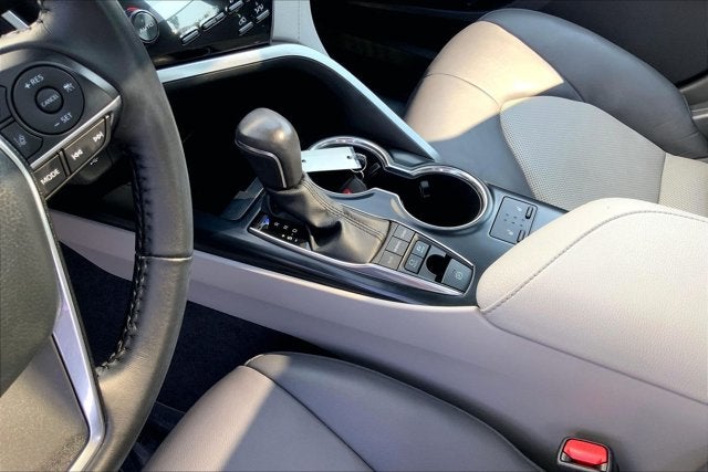 2020 Toyota Camry Hybrid Hybrid XLE